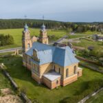 Architektura sakralna w powiecie ostrowieckim: kościoły i kapliczki